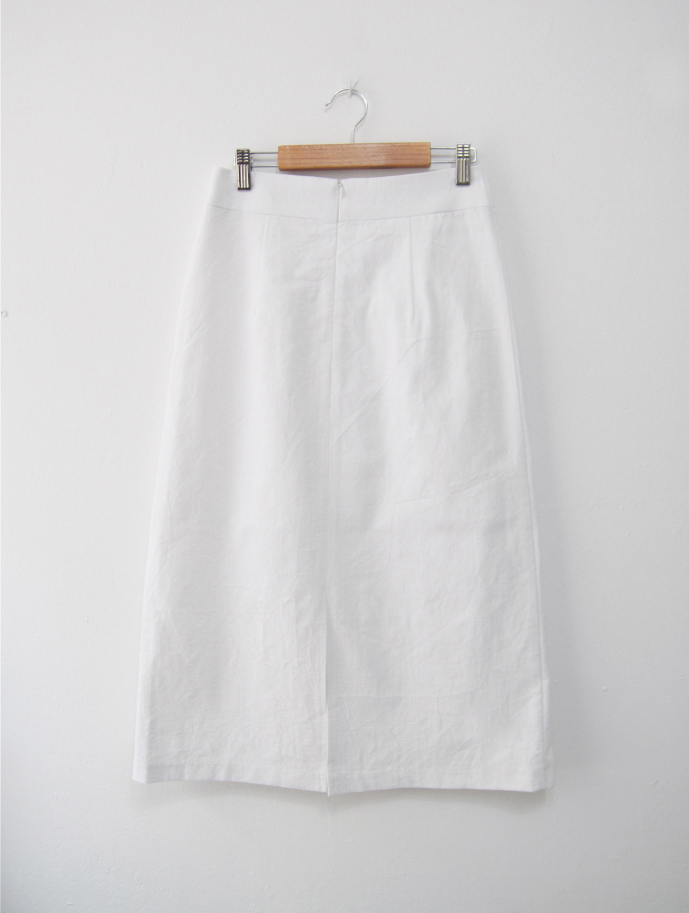 短裙 white 彩色图像-S1L24