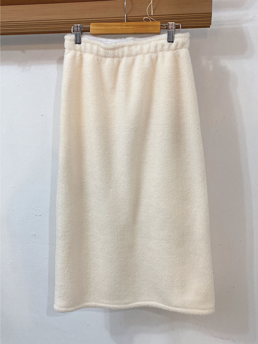 短裙 white 彩色图像-S1L13